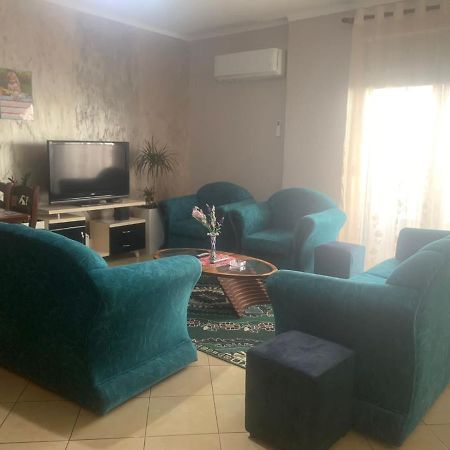 Guest House Fier Exterior foto